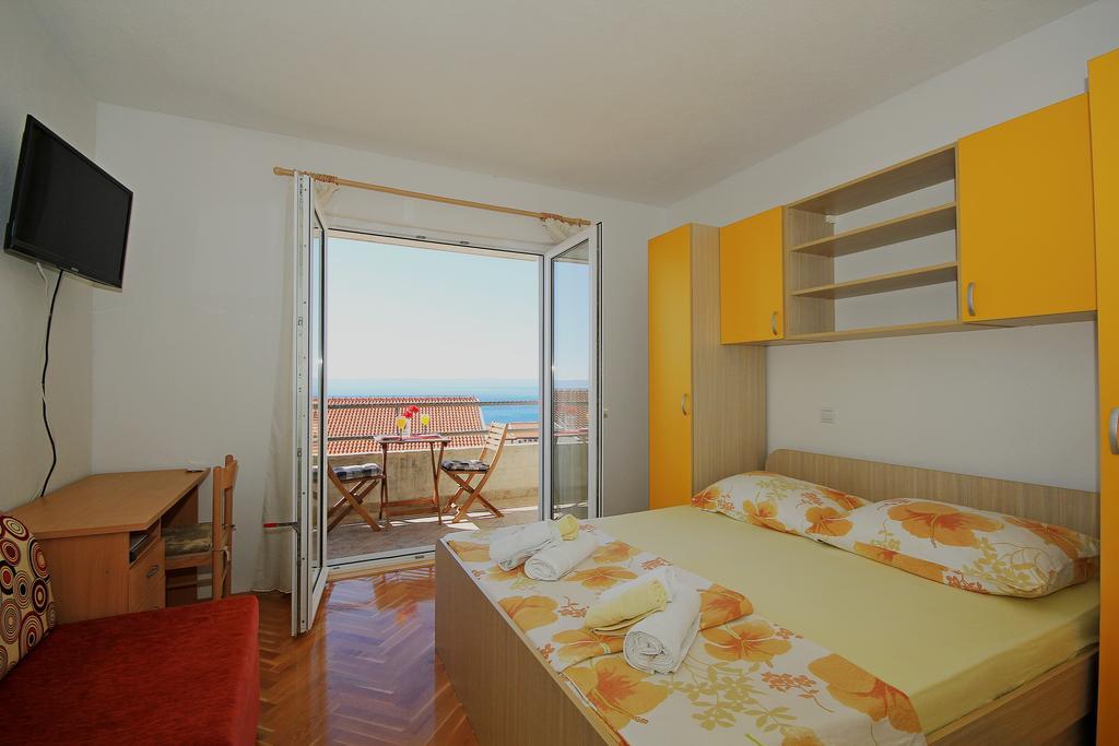 Apartments Adriatika มาคาร์สกา ภายนอก รูปภาพ